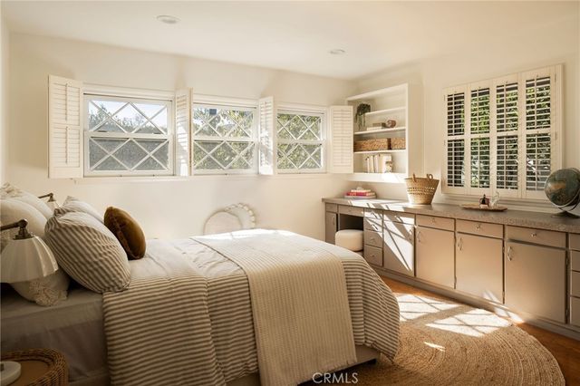 10225 Valley Spring Ln, Toluca Lake, CA 91602