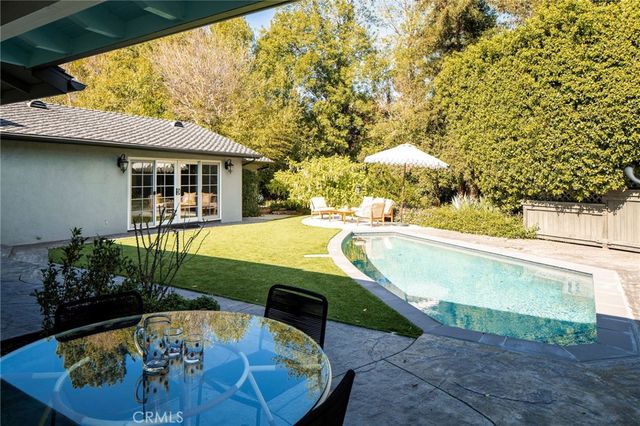 10225 Valley Spring Ln, Toluca Lake, CA 91602