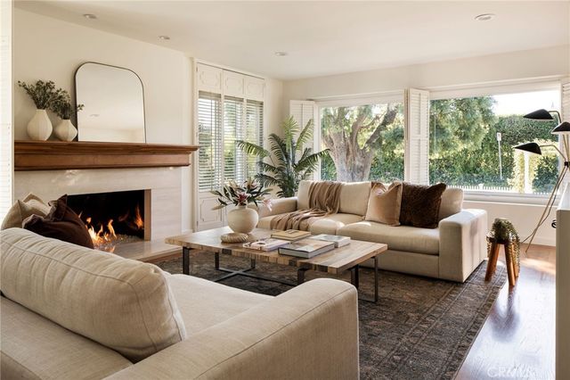 10225 Valley Spring Ln, Toluca Lake, CA 91602