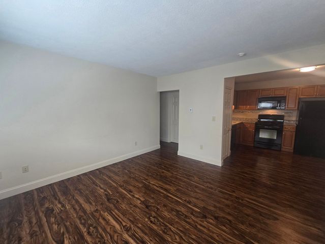 720 Main St 4, Weymouth, MA 02190
