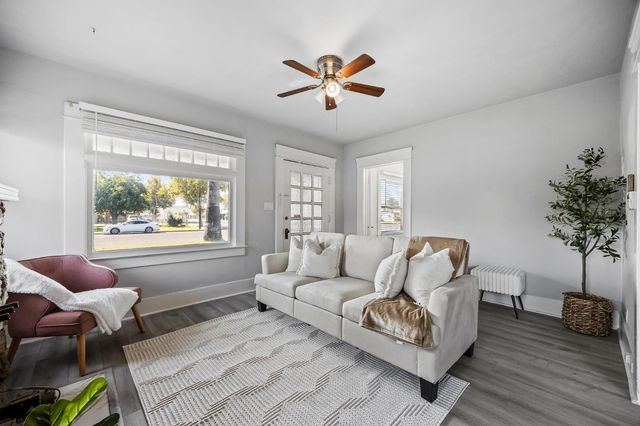 4001 E Balch Avenue, Fresno, CA 93702