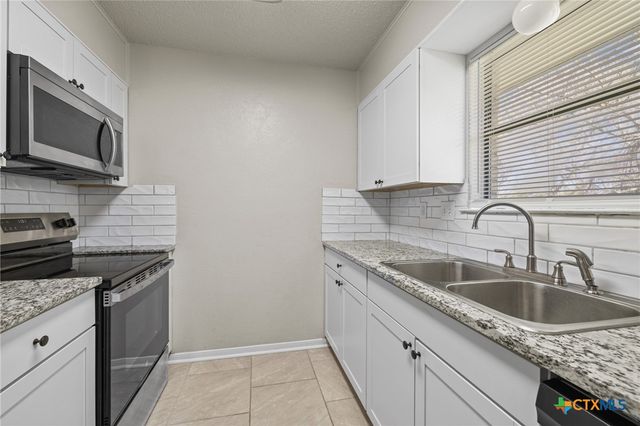 1202 Dryden Avenue, Copperas Cove, TX 76522