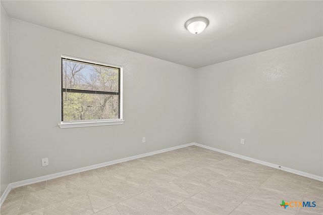 1202 Dryden Avenue, Copperas Cove, TX 76522