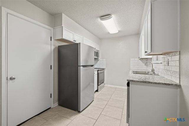 1202 Dryden Avenue, Copperas Cove, TX 76522