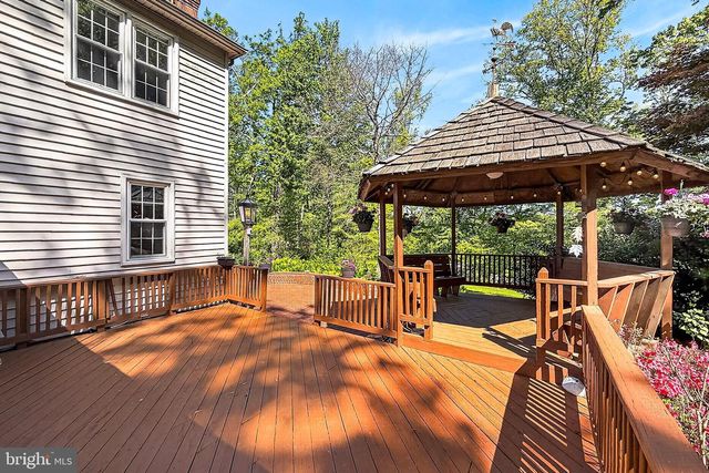 6327 YOUNGS BRANCH DR, Fairfax Station, VA 22039