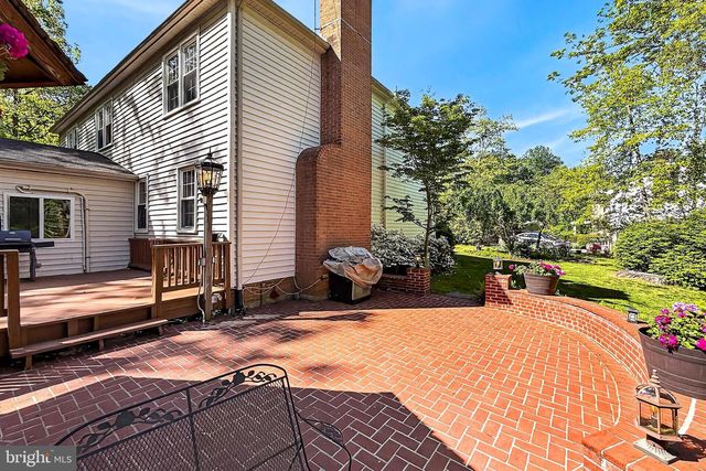 6327 YOUNGS BRANCH DR, Fairfax Station, VA 22039