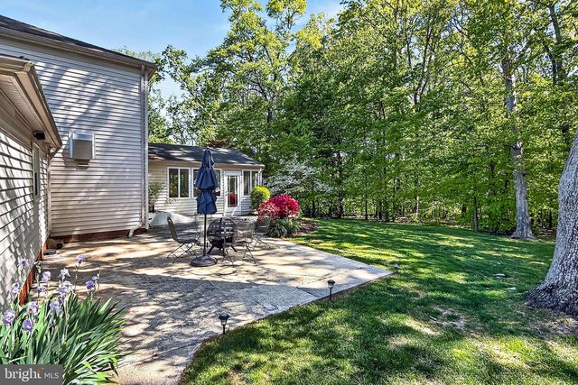 6327 YOUNGS BRANCH DR, Fairfax Station, VA 22039