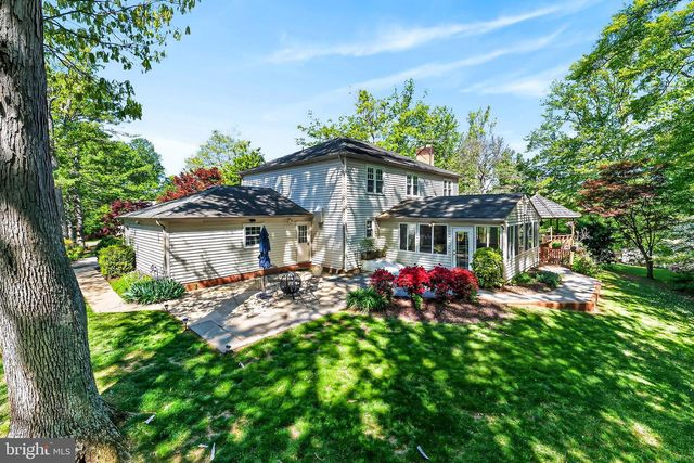 6327 YOUNGS BRANCH DR, Fairfax Station, VA 22039