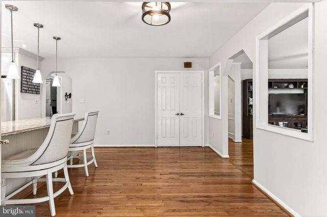 6327 YOUNGS BRANCH DR, Fairfax Station, VA 22039