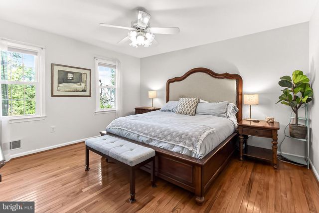 6327 YOUNGS BRANCH DR, Fairfax Station, VA 22039