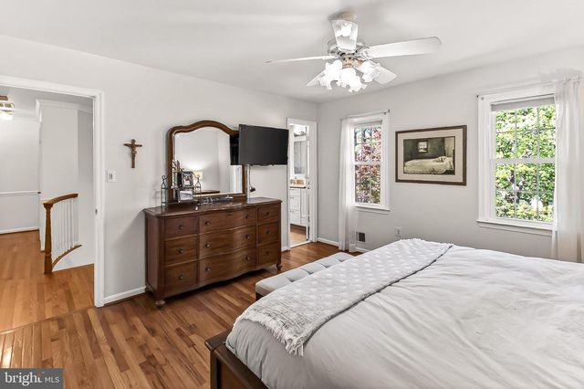 6327 YOUNGS BRANCH DR, Fairfax Station, VA 22039