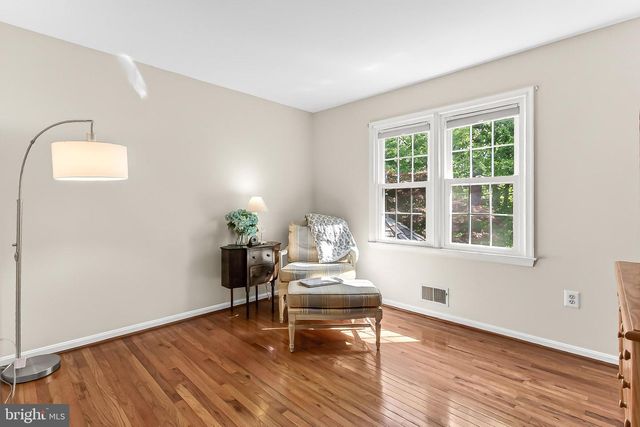 6327 YOUNGS BRANCH DR, Fairfax Station, VA 22039