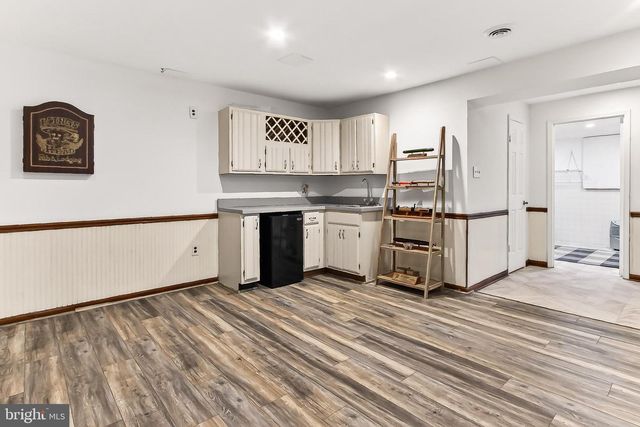 6327 YOUNGS BRANCH DR, Fairfax Station, VA 22039