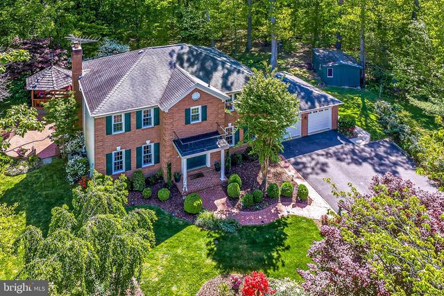 6327 YOUNGS BRANCH DR, Fairfax Station, VA 22039