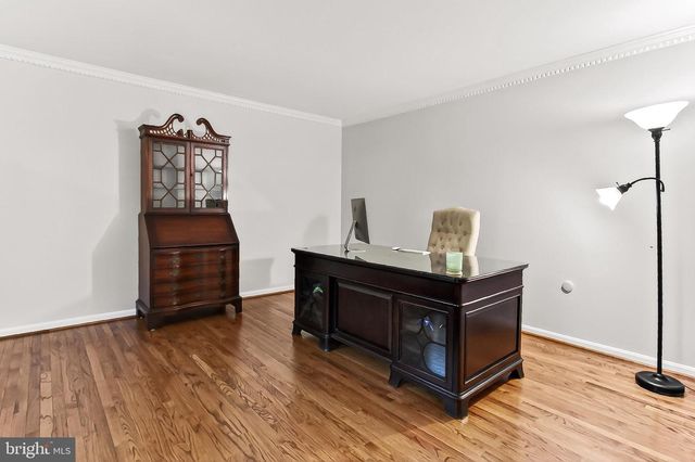 6327 YOUNGS BRANCH DR, Fairfax Station, VA 22039