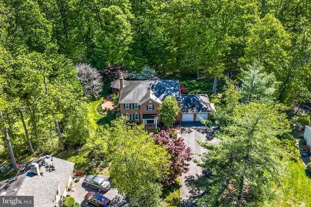 6327 YOUNGS BRANCH DR, Fairfax Station, VA 22039