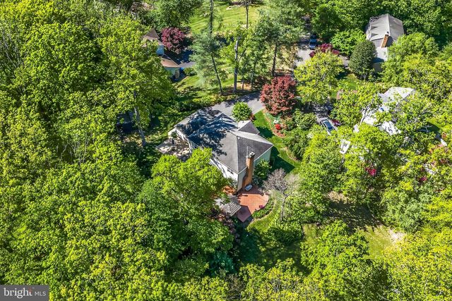 6327 YOUNGS BRANCH DR, Fairfax Station, VA 22039