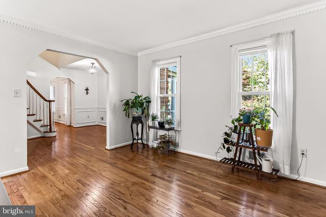 6327 YOUNGS BRANCH DR, Fairfax Station, VA 22039