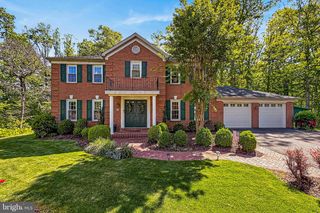 6327 YOUNGS BRANCH DR, Fairfax Station, VA 22039