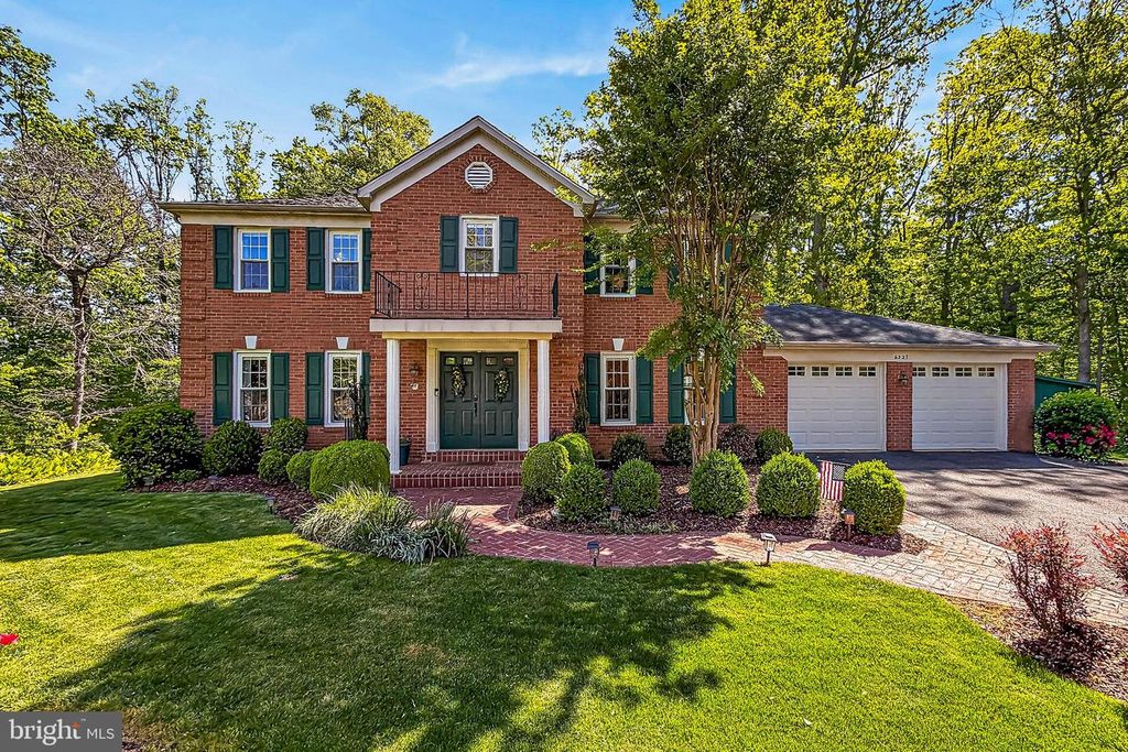 6327 YOUNGS BRANCH DR, Fairfax Station, VA 22039