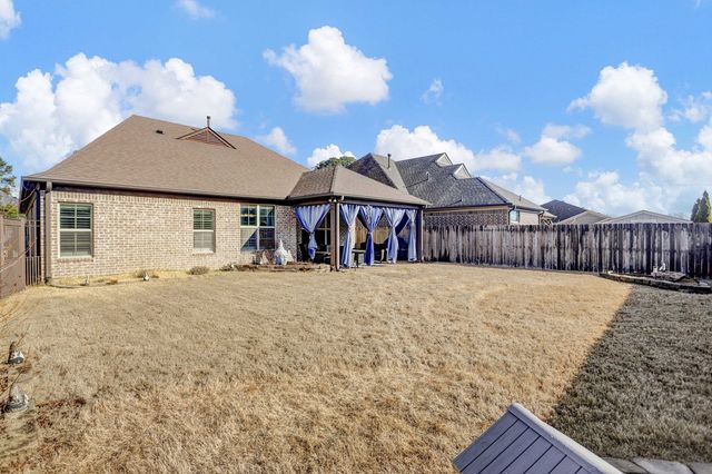 8523 WOODLAND ROSE CIR N, Memphis, TN 38016