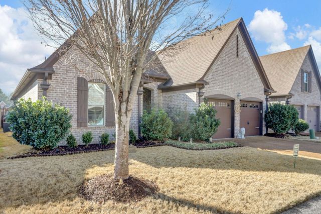 8523 WOODLAND ROSE CIR N, Memphis, TN 38016