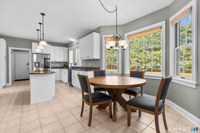 9 Partridge Landing, Glastonbury, CT 06033