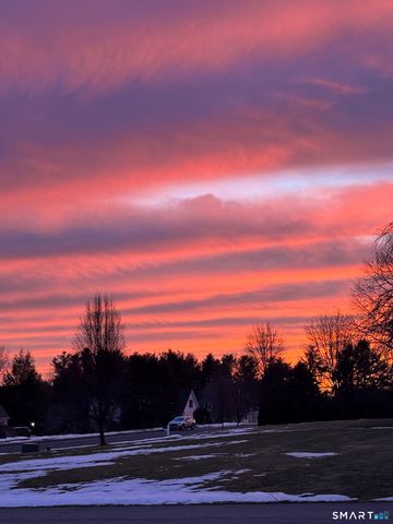 9 Partridge Landing, Glastonbury, CT 06033