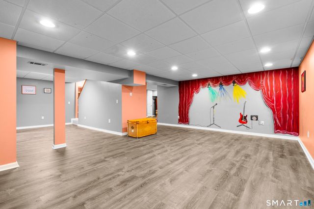 9 Partridge Landing, Glastonbury, CT 06033