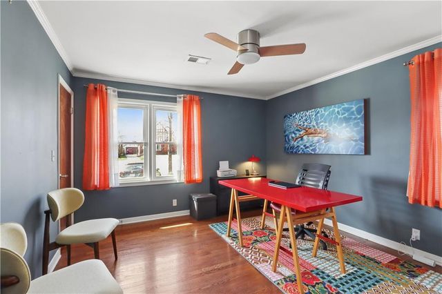 1214 W Gregory Boulevard, Kansas City, MO 64114