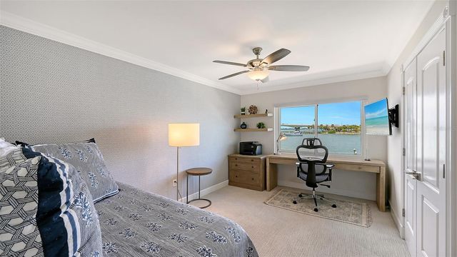 174 GOLDEN GATE POINT 22, Sarasota, FL 34236