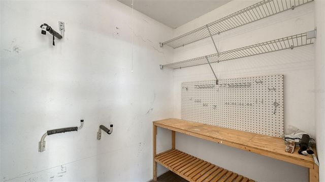 174 GOLDEN GATE POINT 22, Sarasota, FL 34236