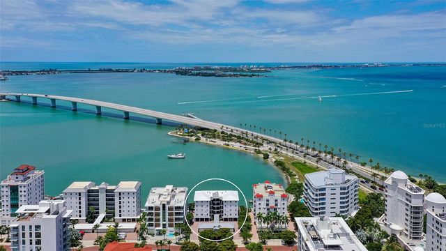 174 GOLDEN GATE POINT 22, Sarasota, FL 34236