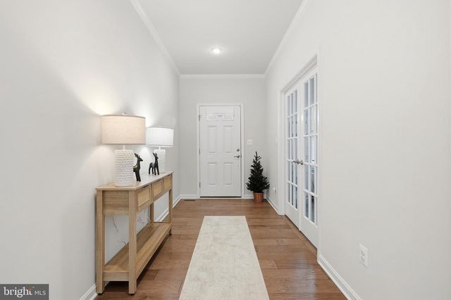 8317 SUNSET DR, Manassas, VA 20110