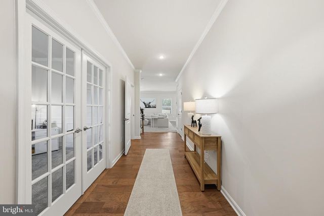 8317 SUNSET DR, Manassas, VA 20110