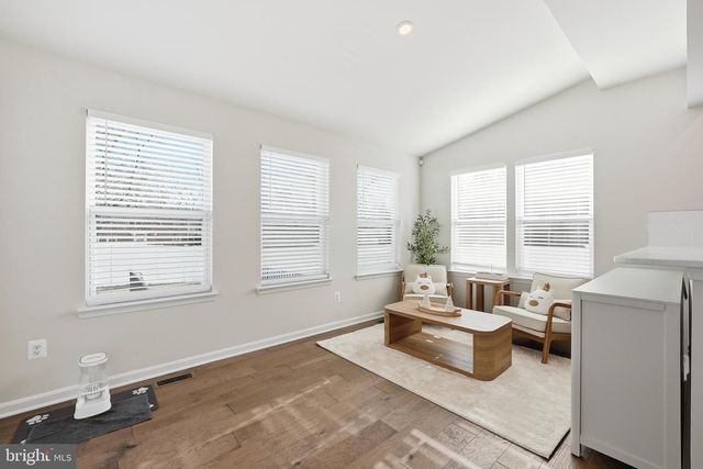 8317 SUNSET DR, Manassas, VA 20110