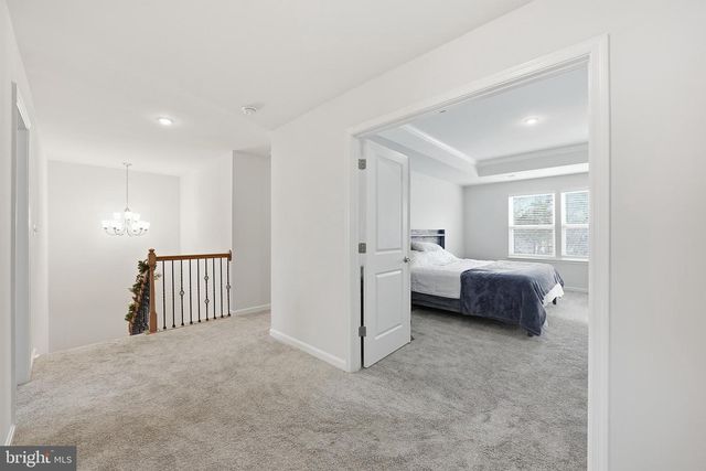 8317 SUNSET DR, Manassas, VA 20110