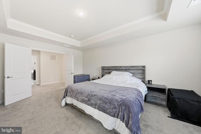 8317 SUNSET DR, Manassas, VA 20110