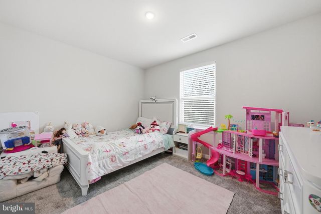 8317 SUNSET DR, Manassas, VA 20110