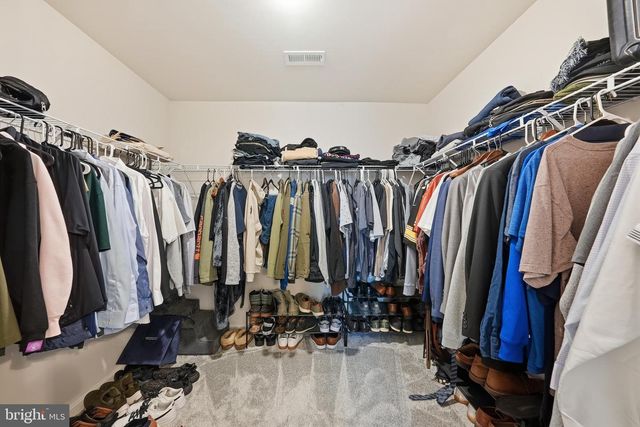 8317 SUNSET DR, Manassas, VA 20110