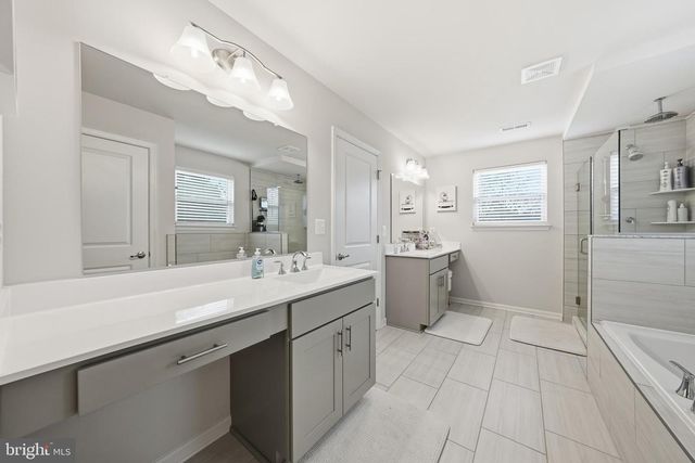 8317 SUNSET DR, Manassas, VA 20110