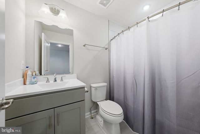 8317 SUNSET DR, Manassas, VA 20110