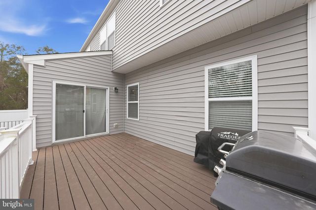 8317 SUNSET DR, Manassas, VA 20110