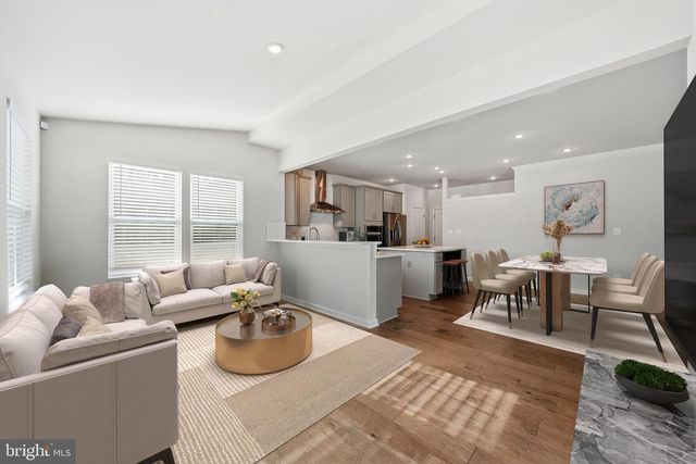 8317 SUNSET DR, Manassas, VA 20110