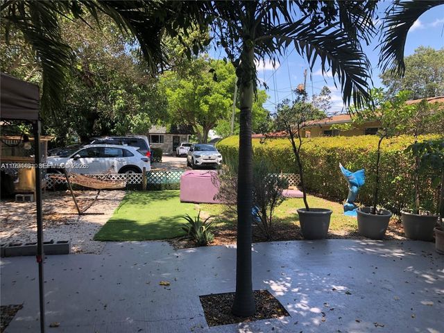2231 SW 57th Ct, Miami, FL 33155