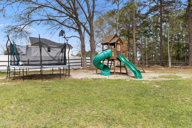 400 Century Lane, Cameron, NC 28326