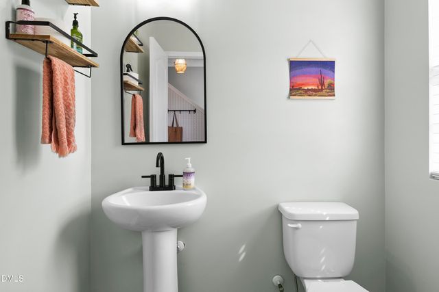 400 Century Lane, Cameron, NC 28326