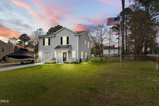 400 Century Lane, Cameron, NC 28326