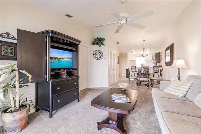 1315 Mainsail DR 1115, Naples, FL 34114