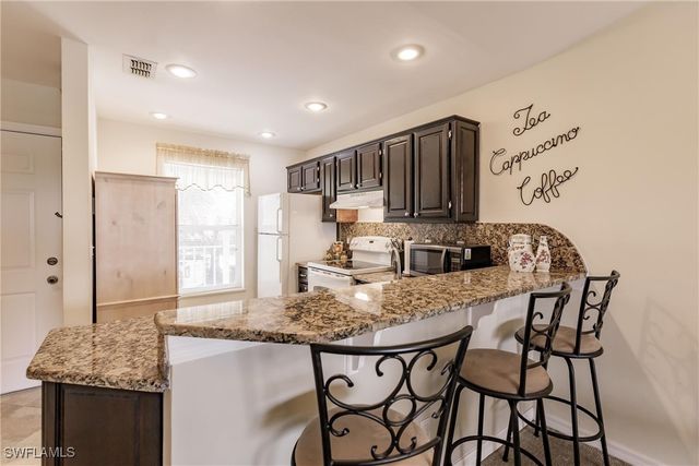 1315 Mainsail DR 1115, Naples, FL 34114